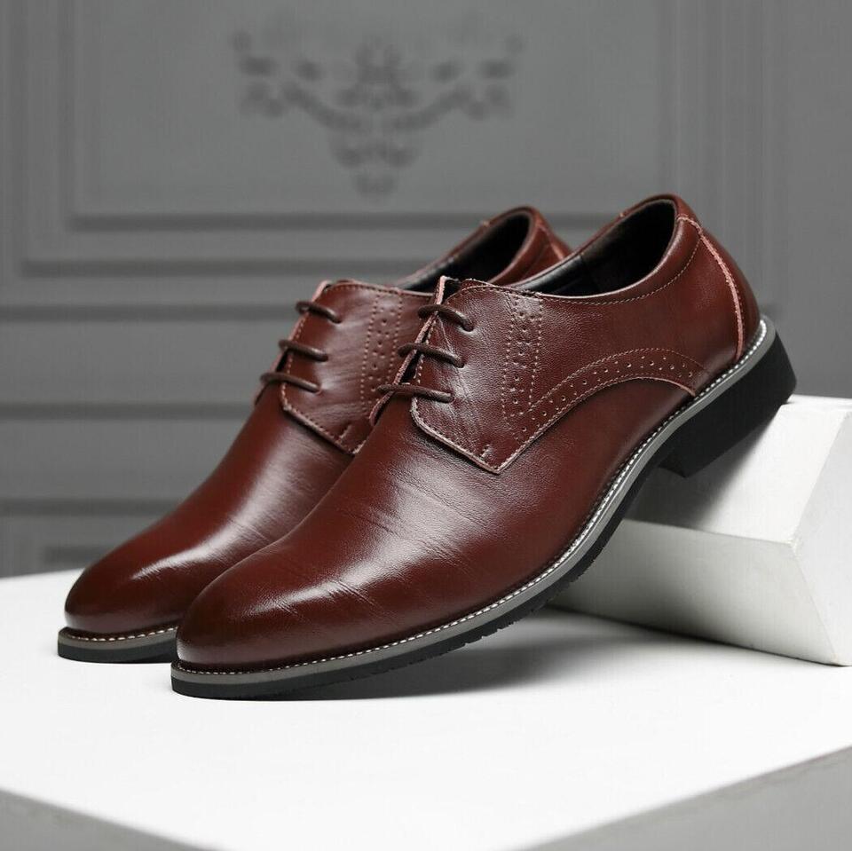 Versatile men's polished oxford dress shoes, suitable for all seasons of business & formal fashion.