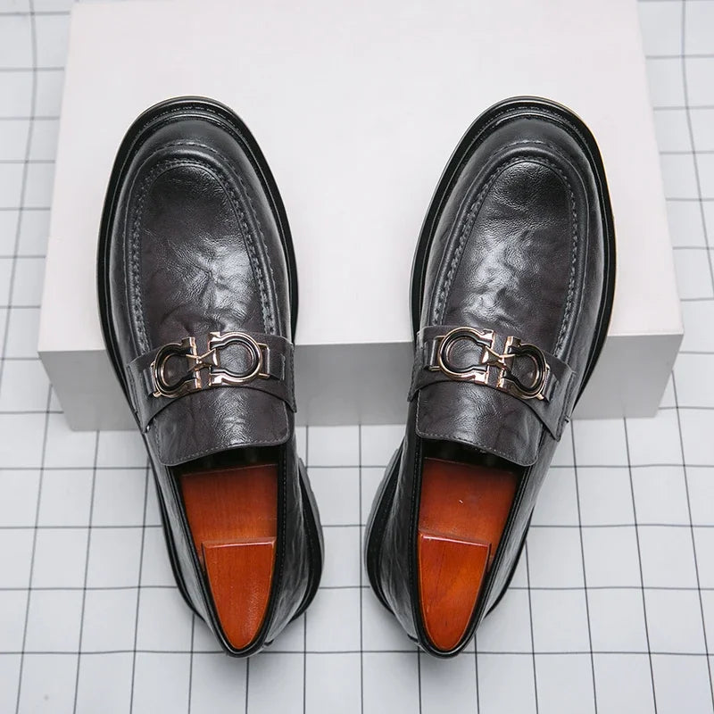 Confident men's style: polished slip-on loafers, merging comfort & class.