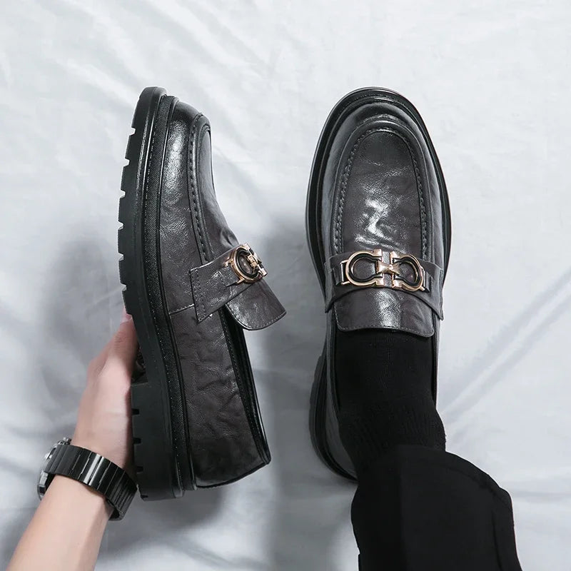 Smart casual men's polished loafers, comfortable slip-ons for elevated daily wear.