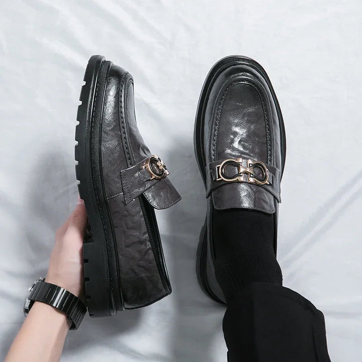 Smart casual men's polished loafers, comfortable slip-ons for elevated daily wear.