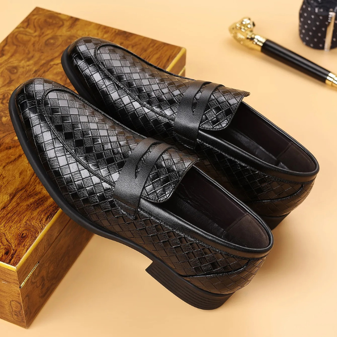 Men's fashionable polished woven slip-on loafers, ideal for comfortable everyday style.