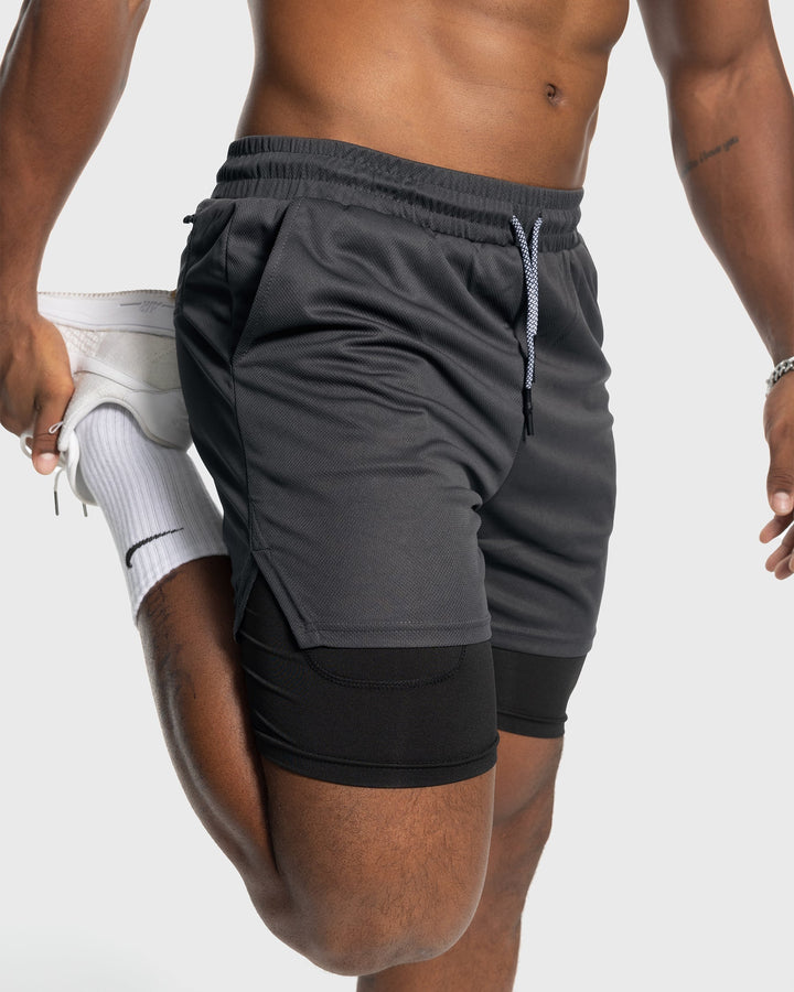 Men's Porto Kinetic training shorts, empowering dynamic workouts with kinetic mesh.