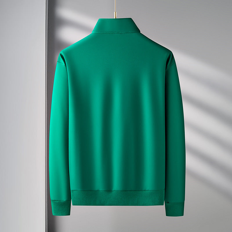 Sleek men's Apex tracksuit with a tailored fit, perfect for urban style, sportswear, and gym clothes.