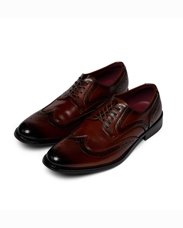 Men's premium brown leather brogue Oxford dress shoes, classic formal footwear with intricate detailing.