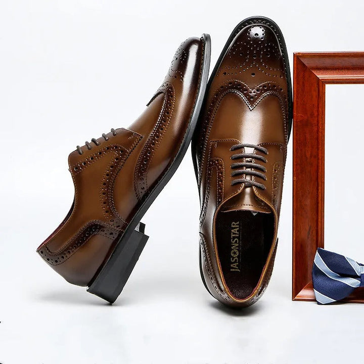 High-quality men's leather brogue Oxford dress shoes, premium craftsmanship for lasting style and comfort.