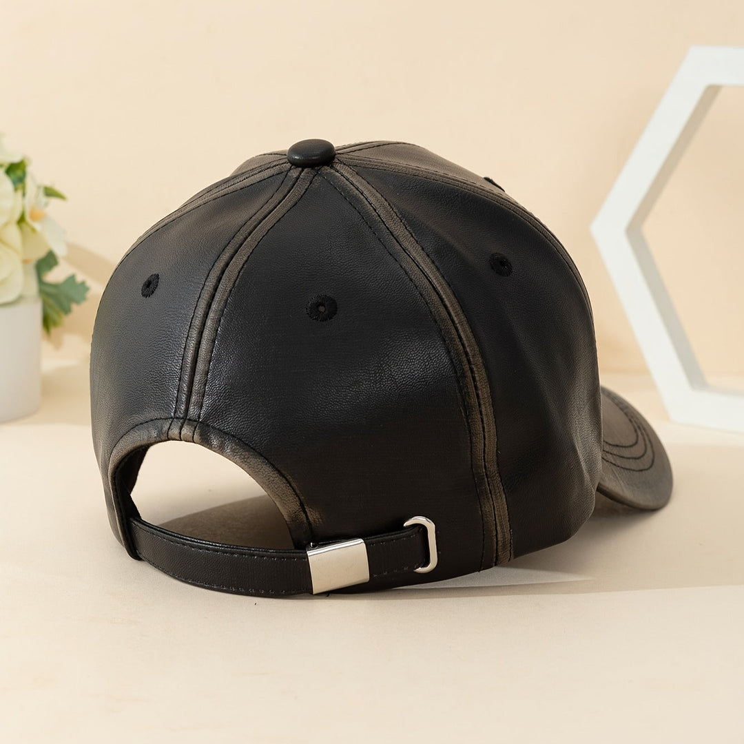 Premium men's leather cowboy hat, stylish brown design with a western flair.