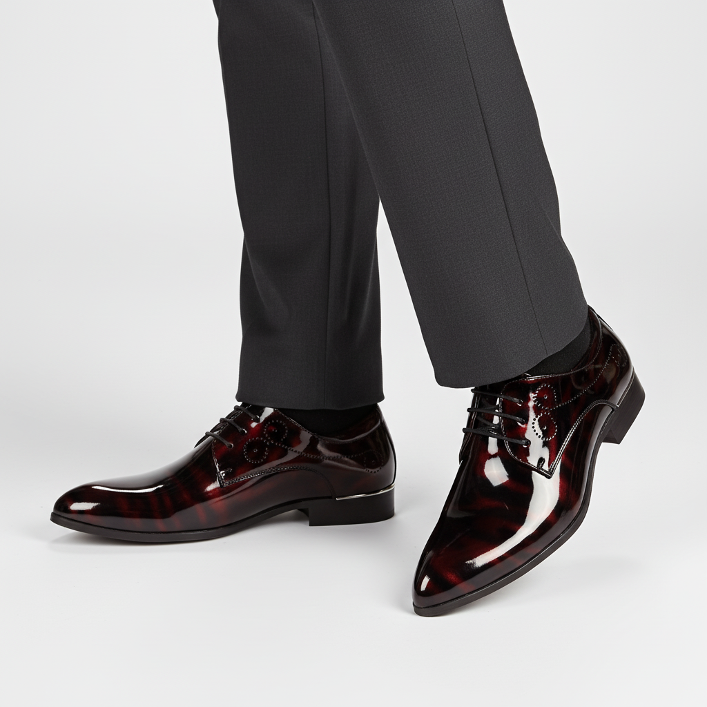 Elegant men's black leather dress shoes, Hugh design, perfect for formal events and office wear