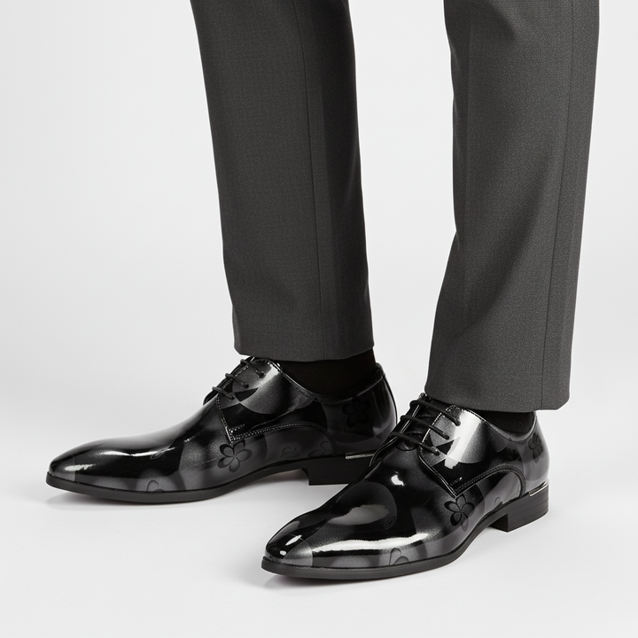 Refined men's leather shoes, Hugh, a classic choice for formal and business fashion, excellent grip