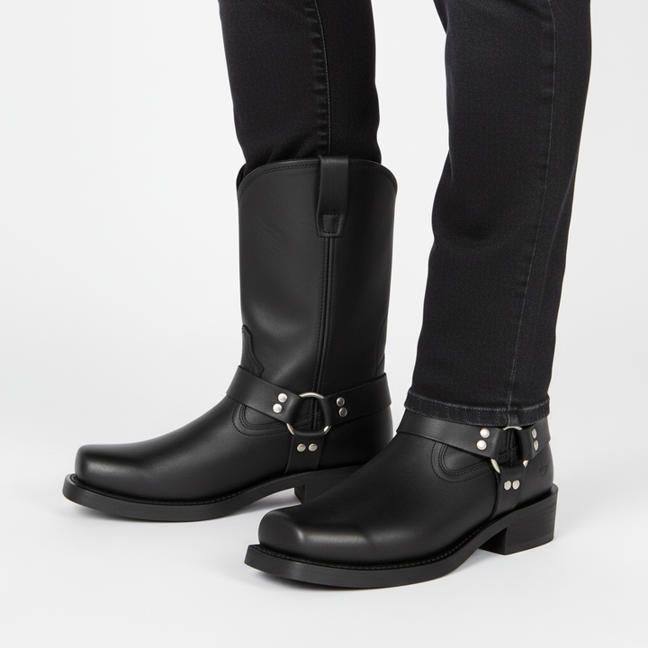 Fashionable men's premium leather boots, embodying classic western style and comfort
