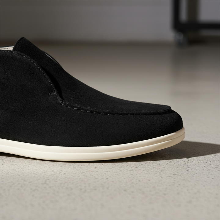 Stylish men's casual suede comfort loafers in a rich brown hue, perfect for autumn winter