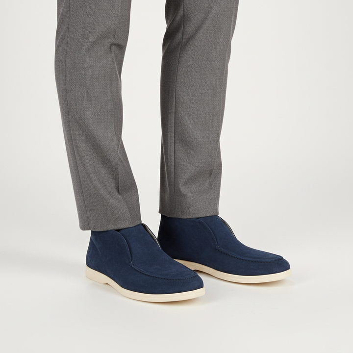 Detail of the comfortable leather insole in men's premium suede loafers, anti-slip design