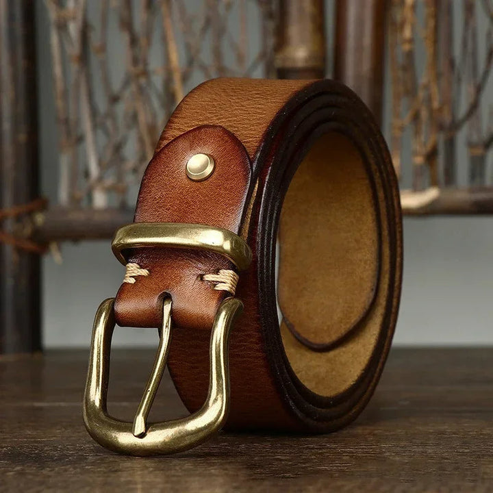 Premium men's full-grain leather dress belt, a timeless accessory for formal men's fashion.
