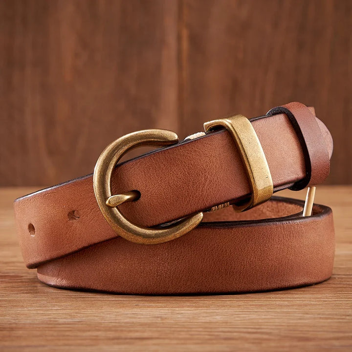 High-quality men's full-grain leather belt, premium accessory with a polished brass buckle.