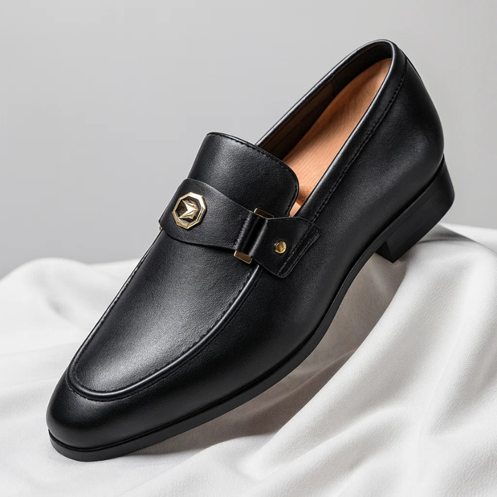 High-quality men's Italian loafers, designed for superior comfort and classic style, ideal for any sophisticated look.