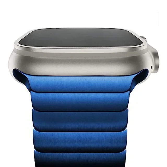Apple Watch stainless steel band for men, a durable and stylish metal strap enhancing your smartwatch.
