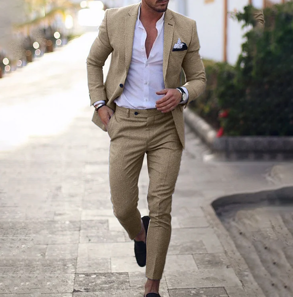 Versatile men's smart casual suit set. Ideal for business meetings, office & formal events.