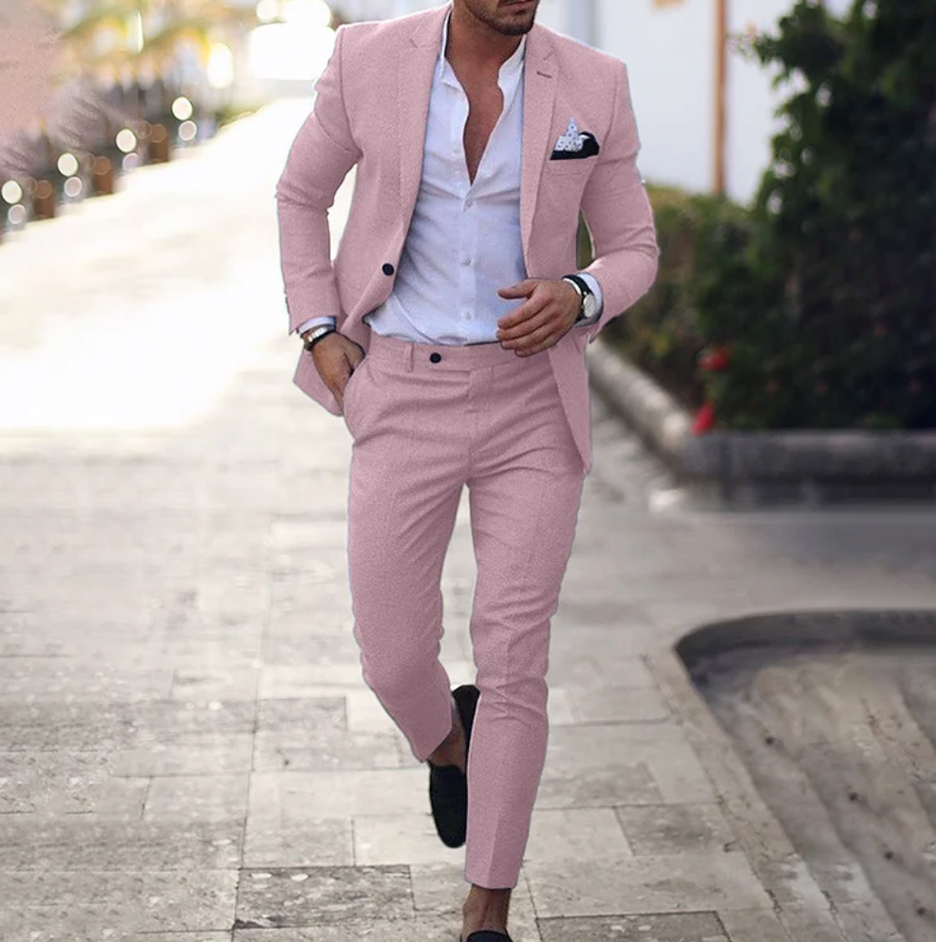 Complete men's business casual suit set, including stylish blazer & trousers for professional looks.