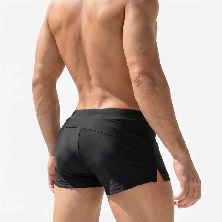 Men's active swim trunks: quick-dry beachwear with zipper pocket & drawstring waist. Perfect for pool & summer sports.