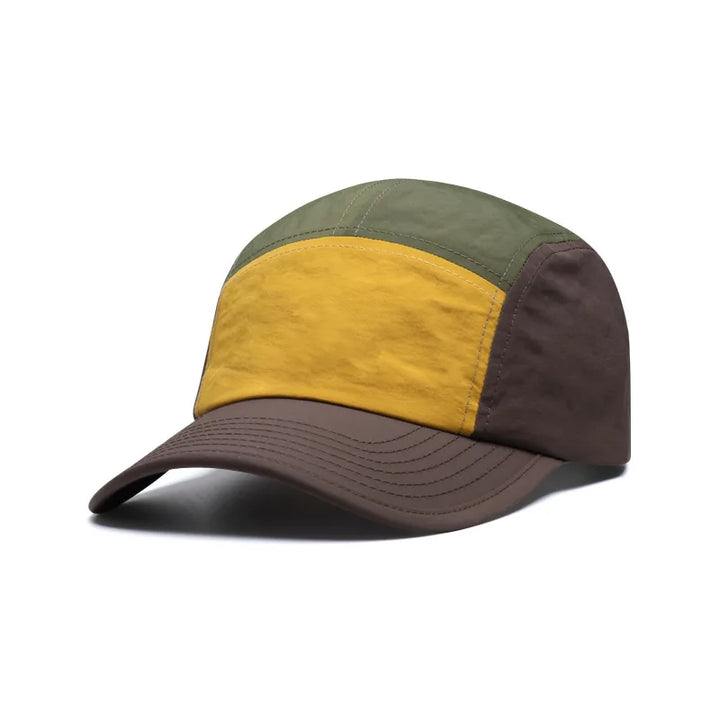 Men's athletic hat offering sun protection, quick-dry fabric for running & outdoor activities.