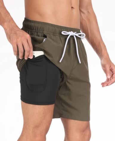 Comfortable men's quick-dry beach shorts, featuring stretch material & a handy phone pocket.