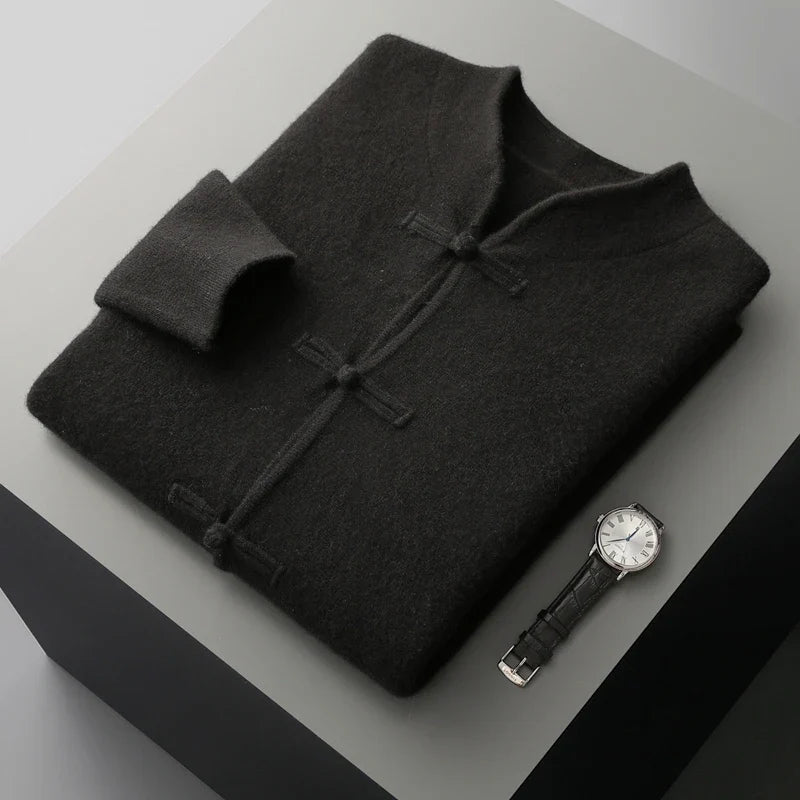 Smart casual men's long sleeve knit cardigan. Classic style with a refined fit, comfortable for everyday wear.