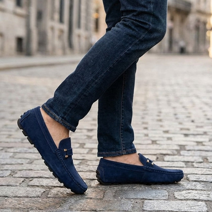 Comfortable men's slip-on loafers, easy to wear everyday. Smart casual footwear, classic design for versatile men's fashion.