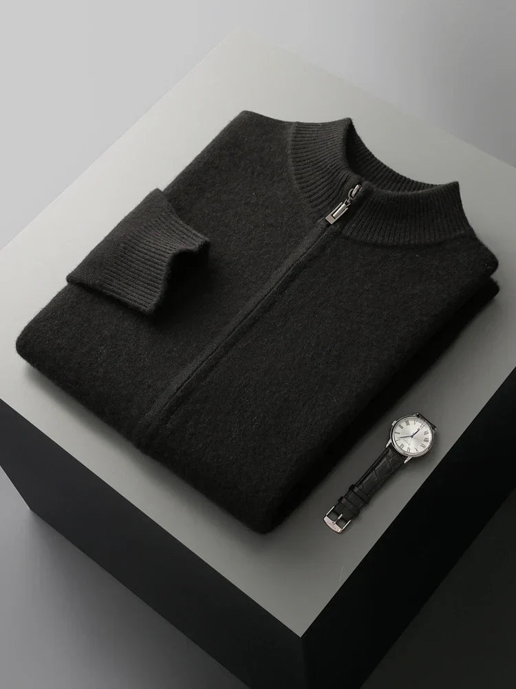 Refined men's zip-front cardigan, a long-sleeve layering piece for a smart and comfortable everyday look.