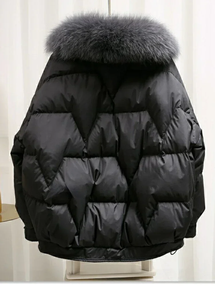 Versatile men's all-season jacket, a lightweight & relaxed fit outerwear piece for casual, timeless everyday style.