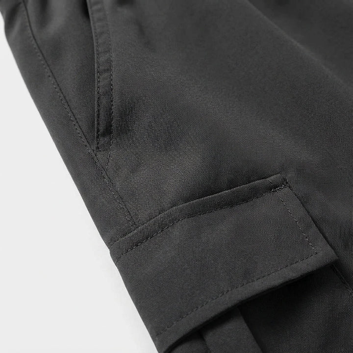 Lightweight Edward cargo shorts for men, breathable fabric, elastic waistband for ultimate comfort