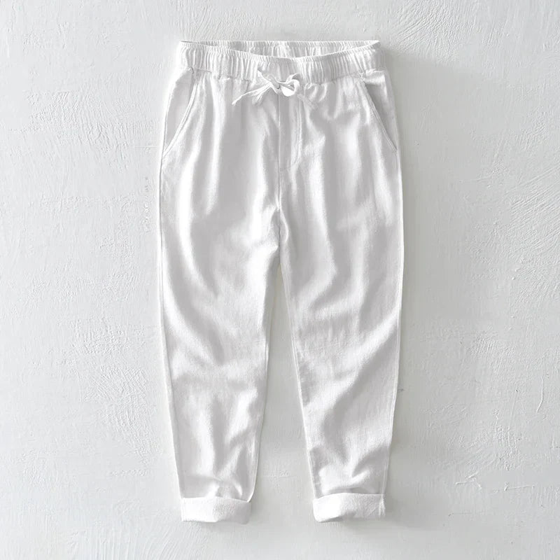 Men's relaxed fit casual trousers in a versatile light fabric, perfect for comfortable everyday spring & summer style.