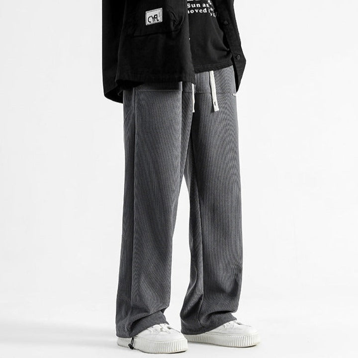 Everyday men's fashion: relaxed corduroy pants, casual and comfortable.