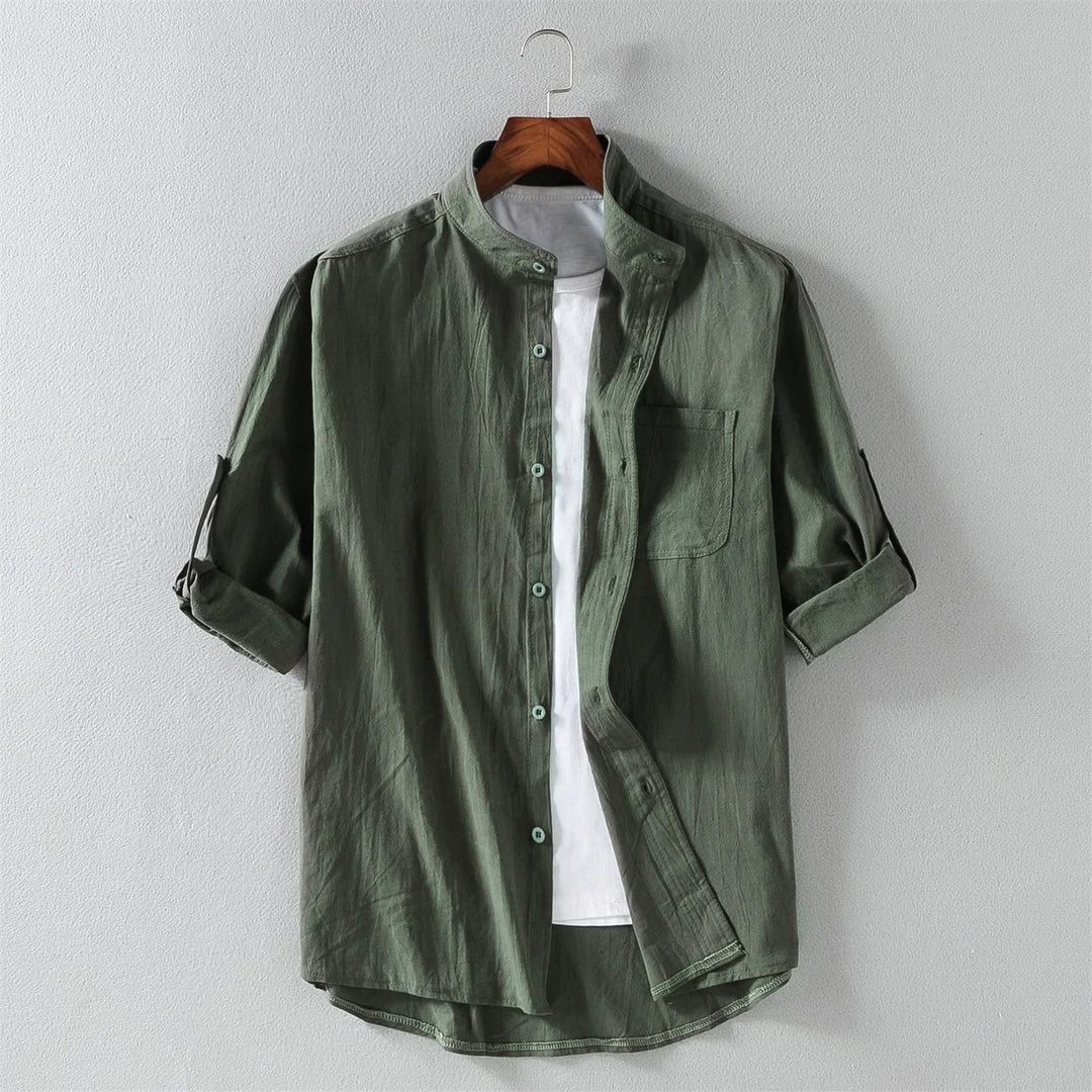 Breathable men's relaxed fit cotton button-up shirt, ideal for comfortable casual wear.