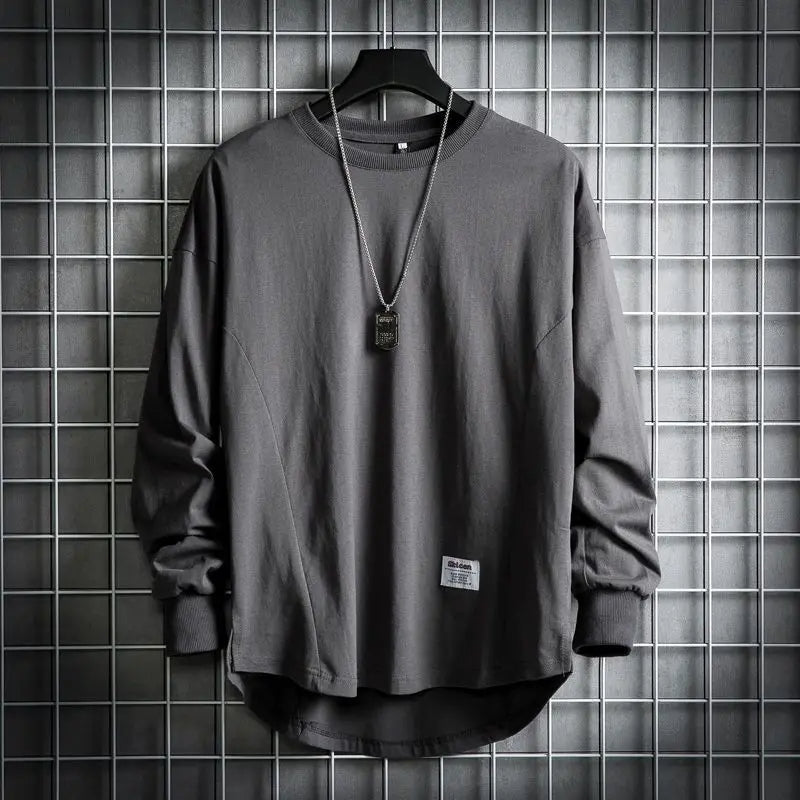 Men's relaxed fit drop hem pullover, modern casual wear for everyday comfort and style.