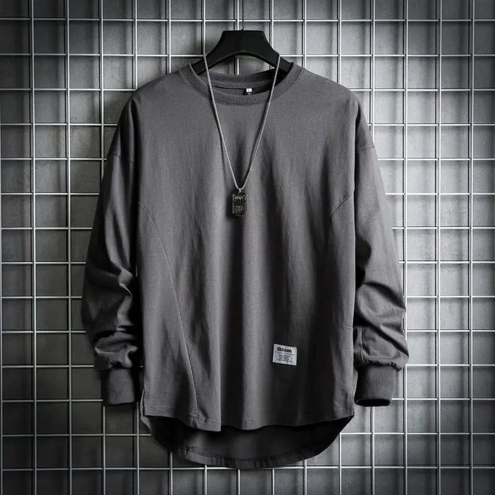 Men's relaxed fit drop hem pullover, modern casual wear for everyday comfort and style.