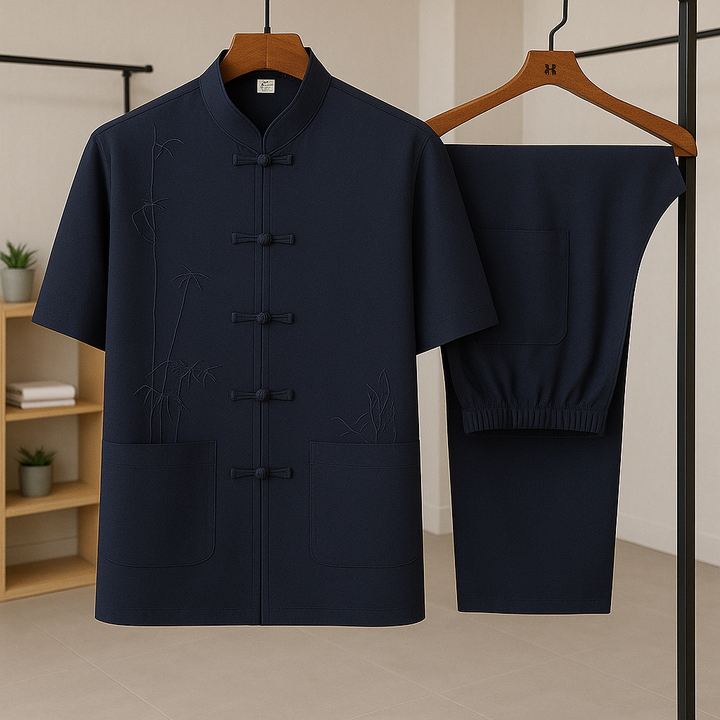 Men's relaxed fit leisure set, two-piece loungewear for spring & summer comfort. Stylish bamboo detail.