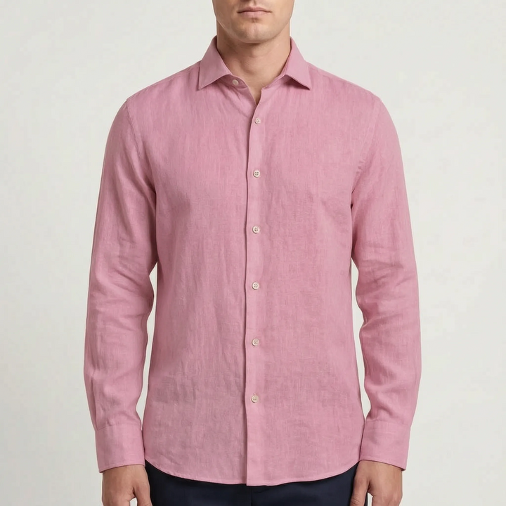 Casual men's long-sleeve shirt. Button-up design, lightweight & relaxed fit for summer wear.