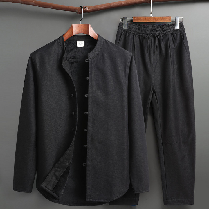 Relaxed fit men's loungewear set with drawstring waist, great for summer comfort style.