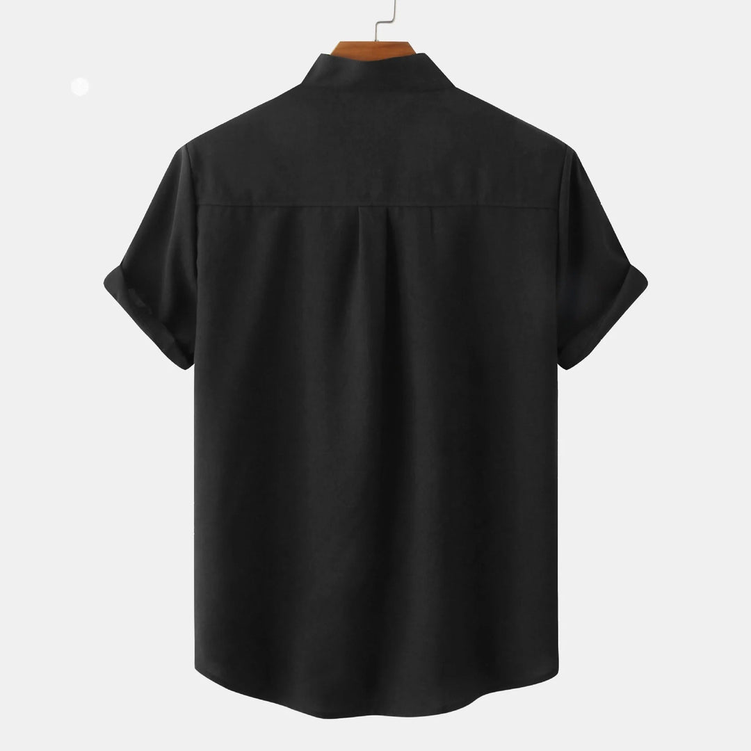 Comfortable men's short sleeve shirt, relaxed fit, stand collar, perfect for warm weather.