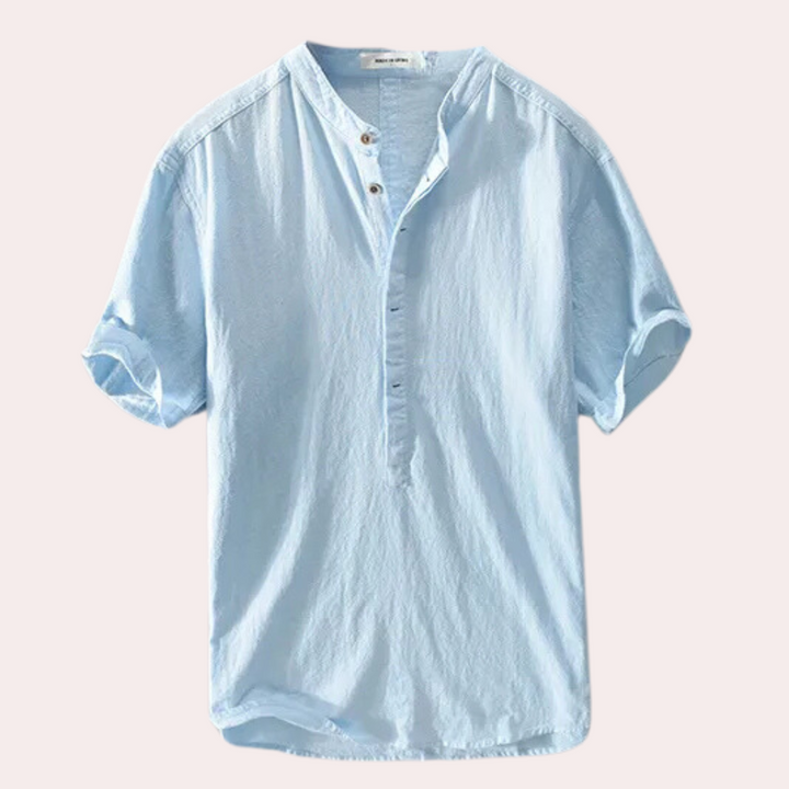 Men's relaxed fit summer shirt, breathable & stylish, perfect for warm weather.