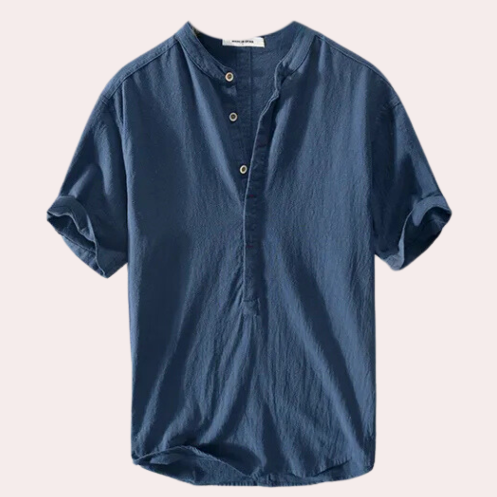 Stylish men's casual summer shirt, relaxed fit & versatile for warm weather.