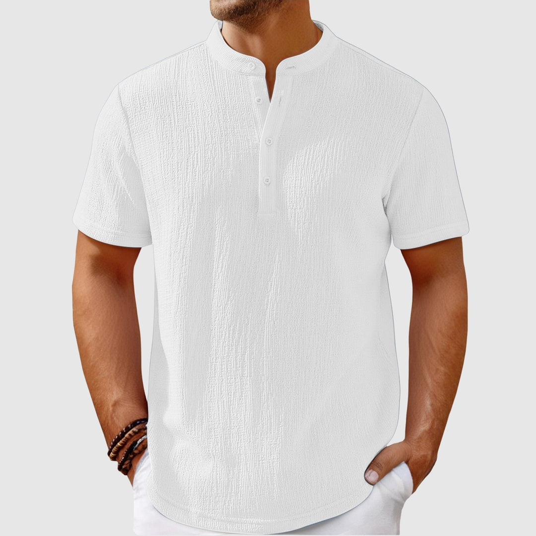 Casual men's summer shirt with a mandarin collar, perfect for beachwear and vacations.