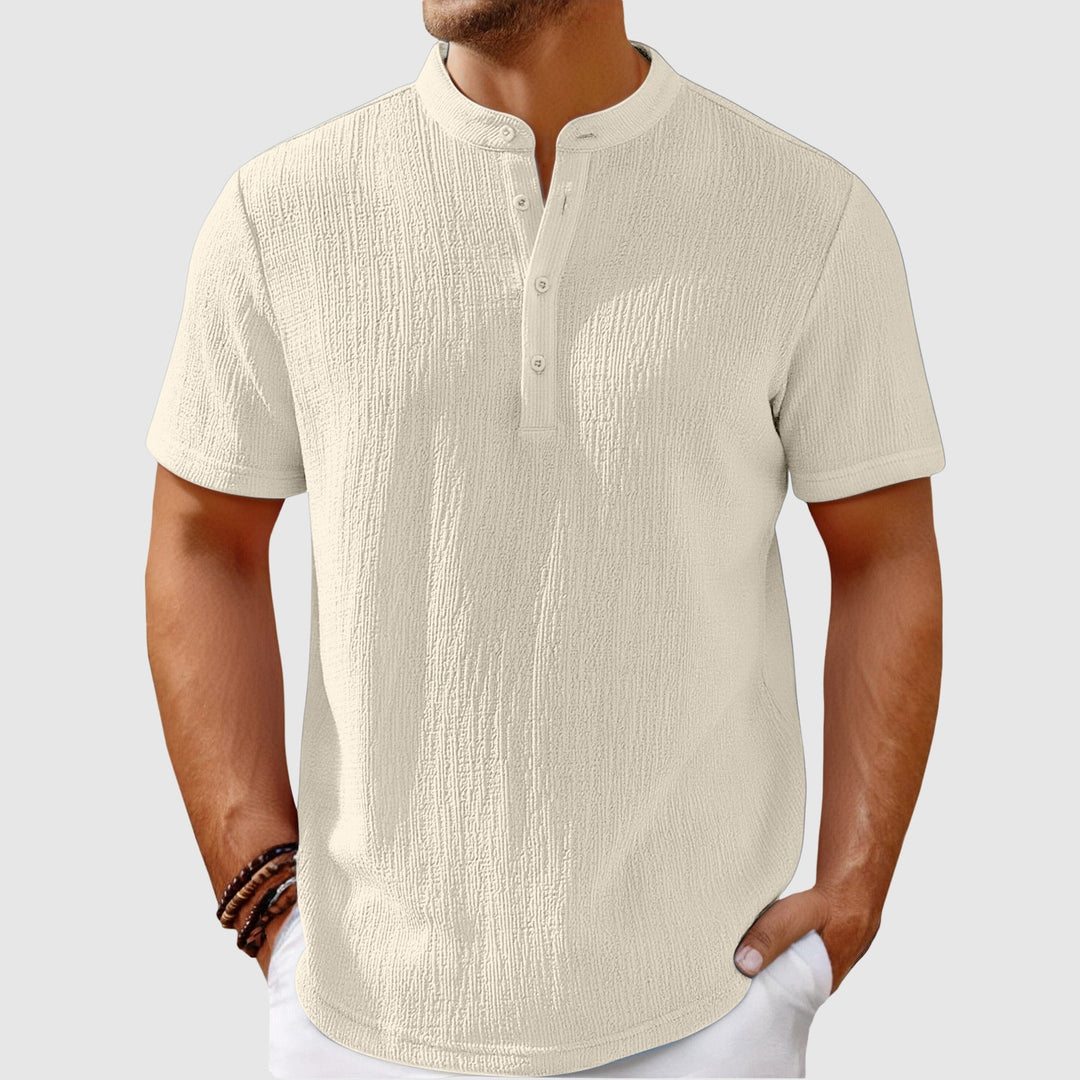 Stylish men's summer shirt, relaxed fit with mandarin collar, ideal for casual men's fashion.