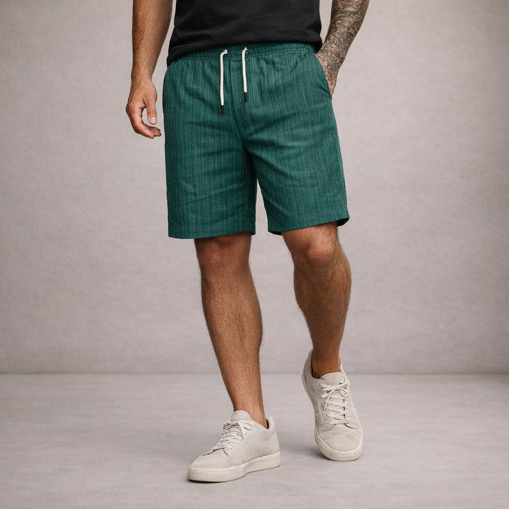 Striped relaxed fit men's shorts for summer, comfortable & versatile, ideal for warm weather fashion.