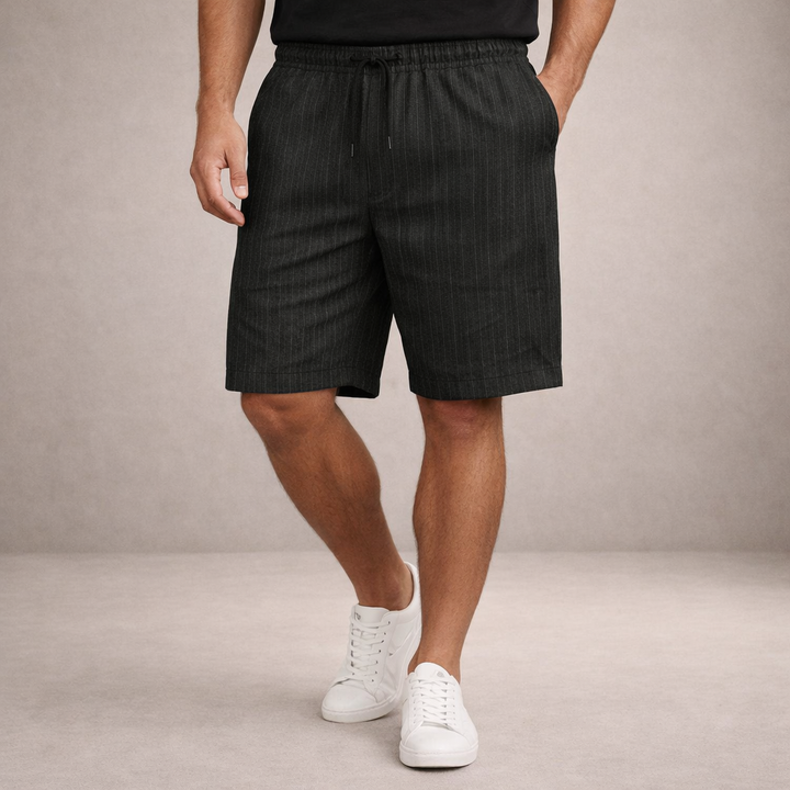Men's fashion summer shorts, knee-length relaxed fit with drawstring, great for casual & beach style.