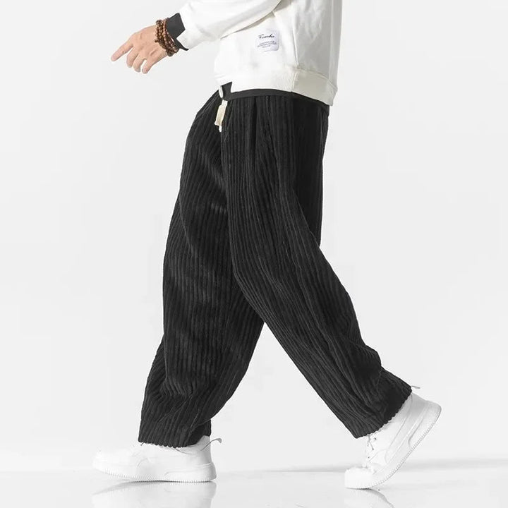 Men's casual wide leg pants with a relaxed fit, excellent for comfortable weekend fashion and leisure activities.