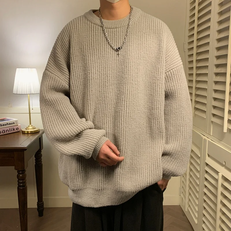 Men's relaxed ribbed pullover, long sleeve, for effortless style & everyday comfort.