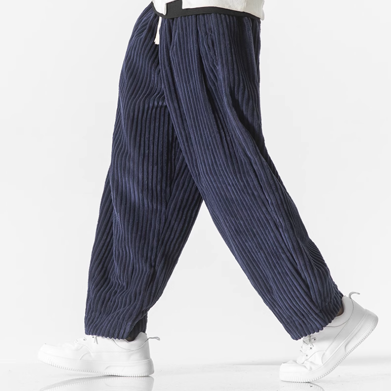 Men's relaxed wide-leg jogger pants in soft fabric, perfect for comfort & casual wear.