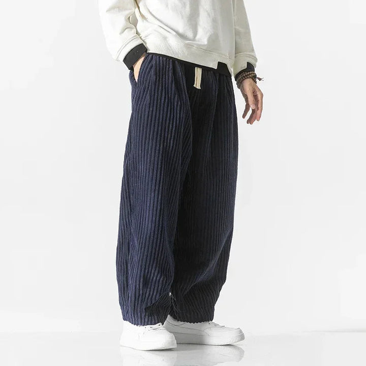 Comfortable men's wide-leg jogger pants, ideal for everyday casual wear, leisure, or lounging.