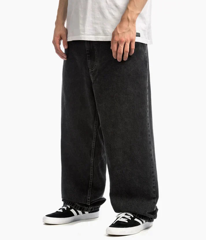 Classic blue denim men's wide-leg jeans, relaxed fit for comfortable streetwear and urban looks.