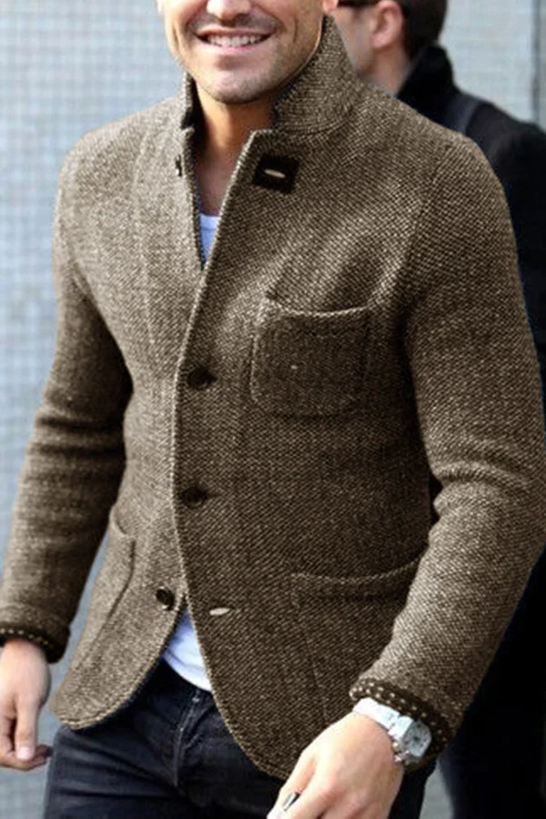 Jasper retro knitted cardigan for men, classic and comfortable, a versatile long-sleeve fashion piece.